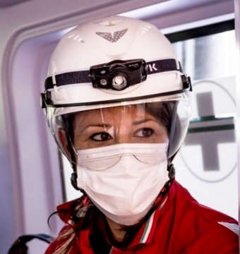 OCHRANNÁ PRACOVNÍ PŘILBA SE ŠTÍTEM